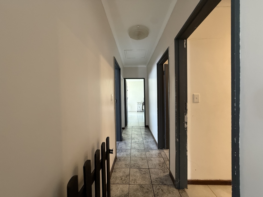 To Let 3 Bedroom Property for Rent in Dobson Western Cape